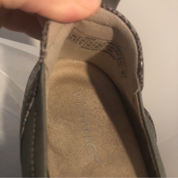 Vionic Jacey Comfort Shoes Gray Leather Slip On Low Wedge - Picture 8 of 8